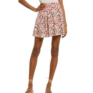Women’s red floral print skater skirt elastic waist Medium M Vero Moda NEW